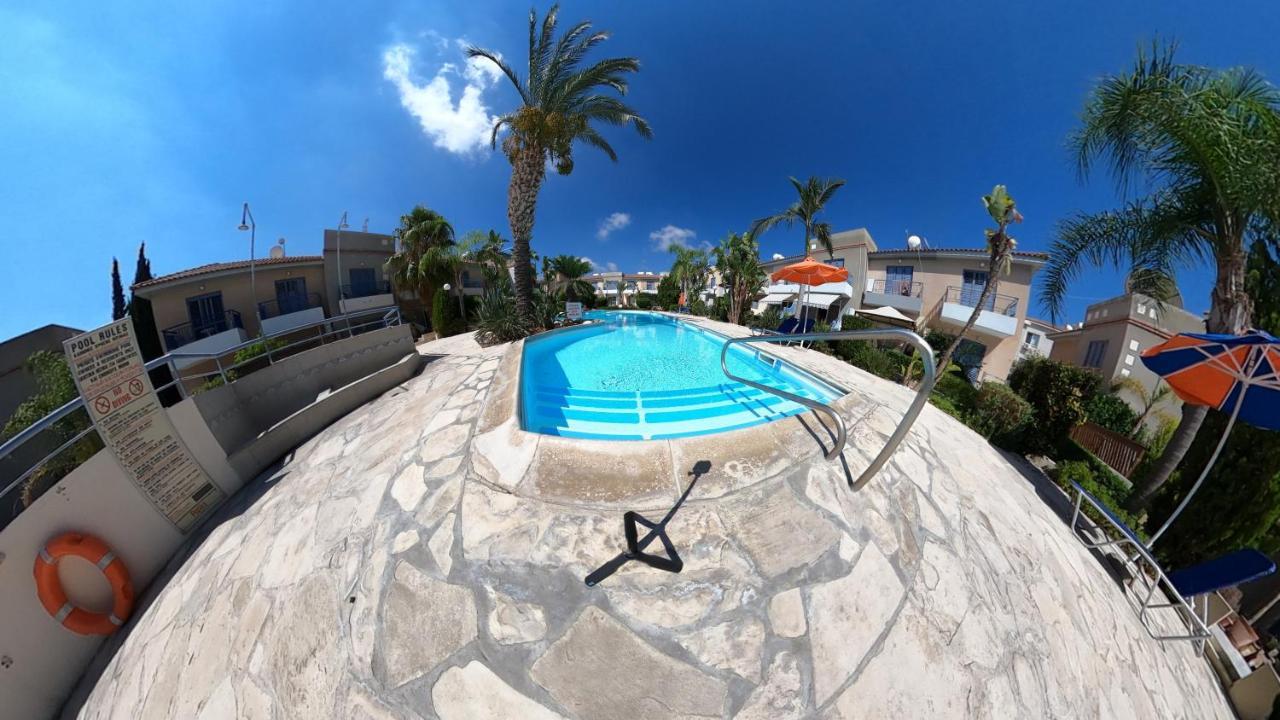 Maya Paphos Exterior photo