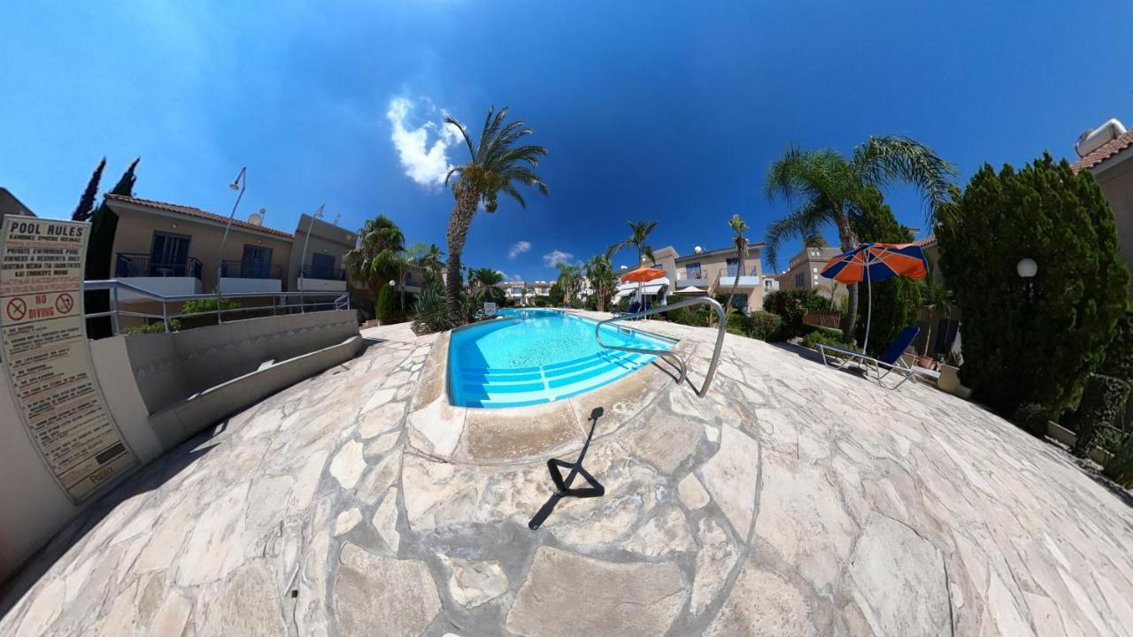 Maya Paphos Exterior photo